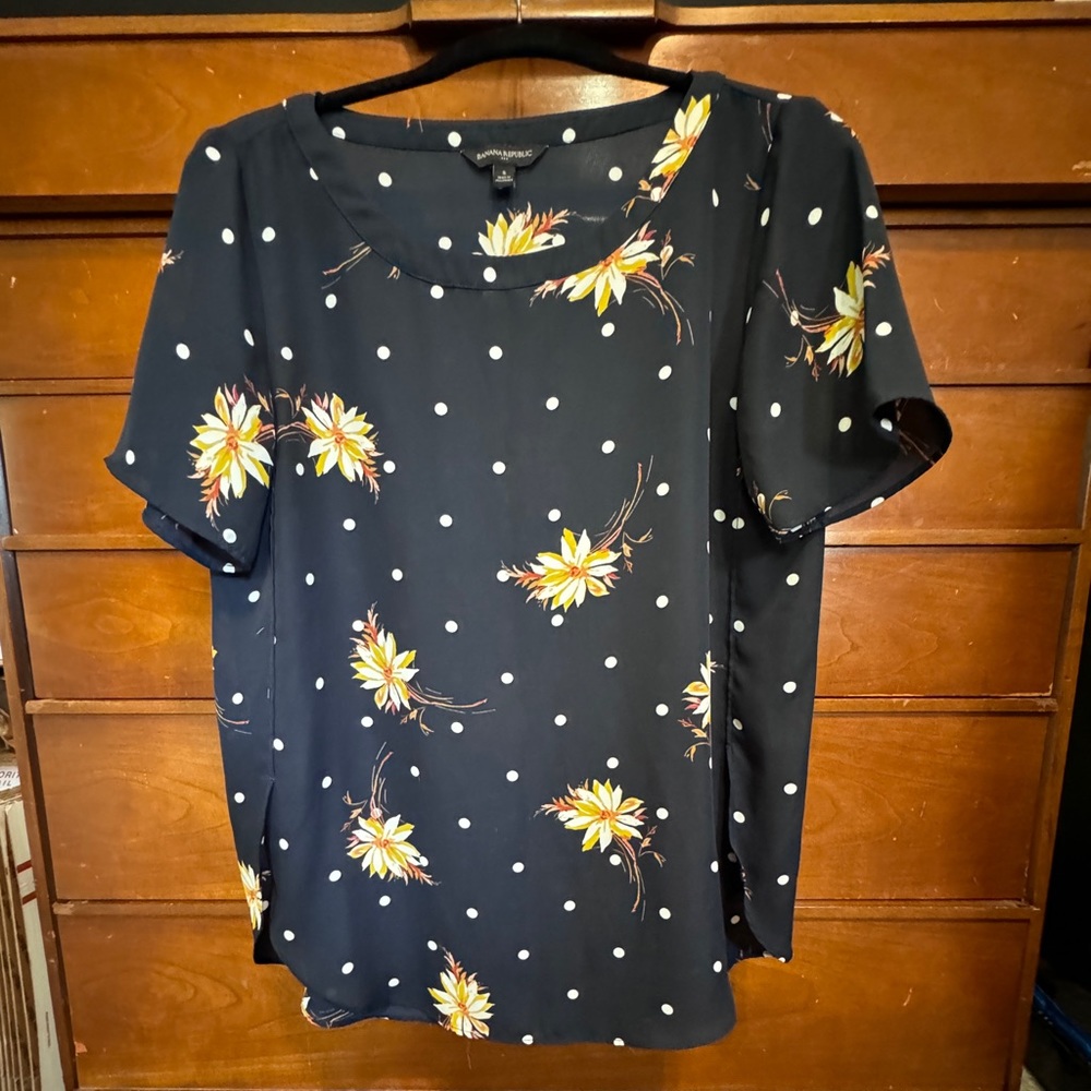 Banana Republic Floral Blouse Size Small